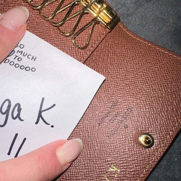 Louis Vuitton 6 ring key holder (with Initials KJK) - Picture 5 of 9